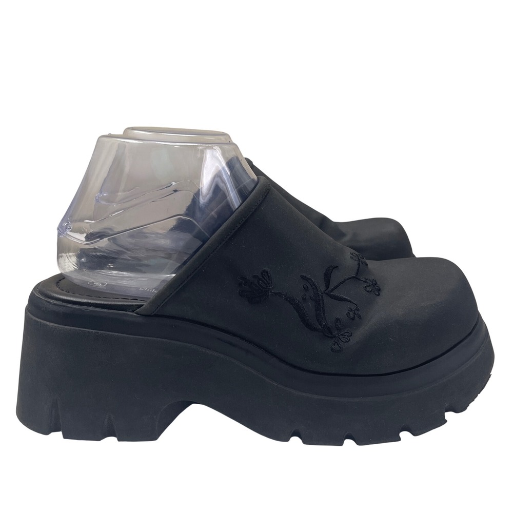Xhilaration Vintage Y2K Platform Mules 9 Black Floral Embroidered Lug Sole Retro